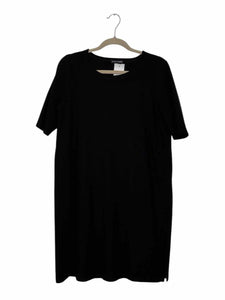 Eileen Fisher Size Medium Black Pre-Owned Dress- Ladies