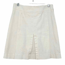 Load image into Gallery viewer, Akris Punto Size 8 White Pre-Owned Skirt- Ladies

