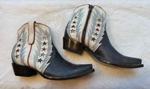 Load image into Gallery viewer, Old Gringo Size 8 Patriotic Footwear- NWOB Boots- Ladies
