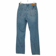 Load image into Gallery viewer, Free People Size 29 Blue Pre-Owned Jeans- Ladies
