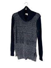 Load image into Gallery viewer, White &amp; Warren Size M Blk/Wht Pre-Owned Sweater- Ladies
