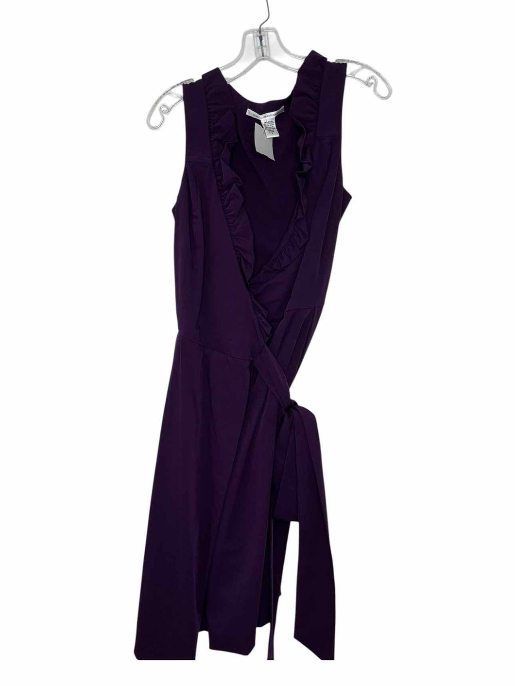 Diane VonFurstenberg Size 6 Purple Pre-Owned Dress- Ladies