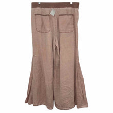 Load image into Gallery viewer, XCVI Size Medium Blush Pre-Owned Pants- Ladies
