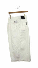 Load image into Gallery viewer, Modern American Size 26 White Pre-Owned Skirt- Ladies
