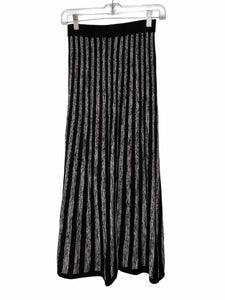 No Brand Label Size XS/S Black Stripe Pre-Owned Skirt- Ladies