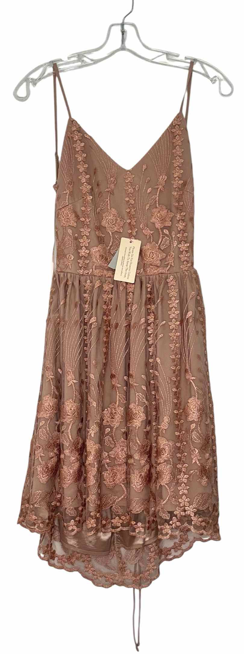 Two Sisters Size 6 Beige New w/ Tags Dress- Ladies Zippy Chicks Two Sisters Size 6 Beige New w/ Tags Dress- Ladies Zippy Chicks
