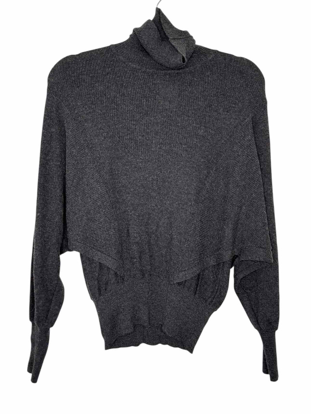 French Connection Size X- Small Grey Pre-Owned Sweater- Ladies