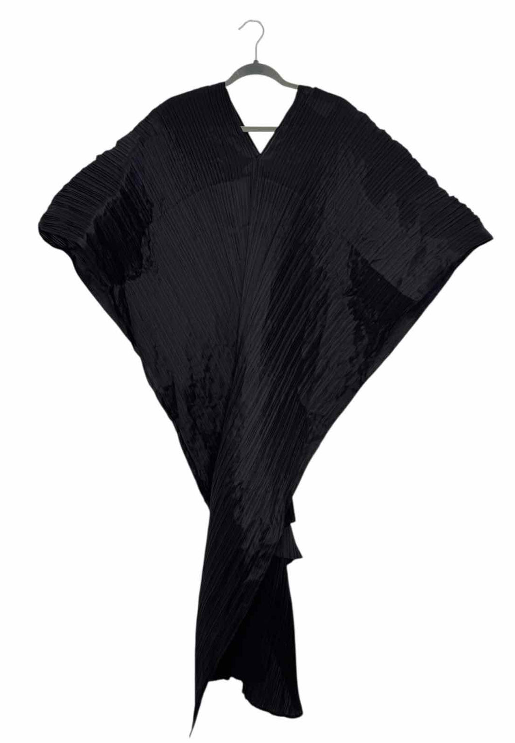 WH/BM Size One Size Black Pre-Owned Blouse- Ladies