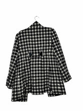 Load image into Gallery viewer, Ann Taylor Size 6 Black Print Pre-Owned Coat- Ladies
