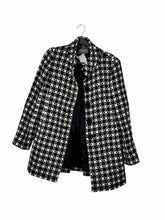 Load image into Gallery viewer, Ann Taylor Size 6 Black Print Pre-Owned Coat- Ladies

