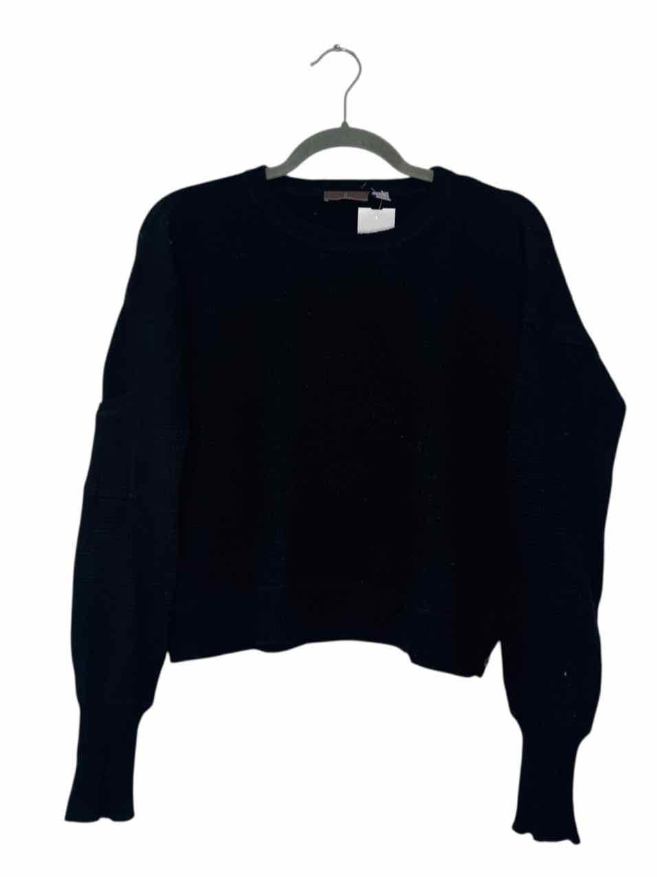 Cullen Size Medium Black Pre-Owned Sweater- Ladies