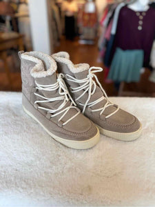 Toms Size 9 Grey Pre-Owned Boots- Ladies