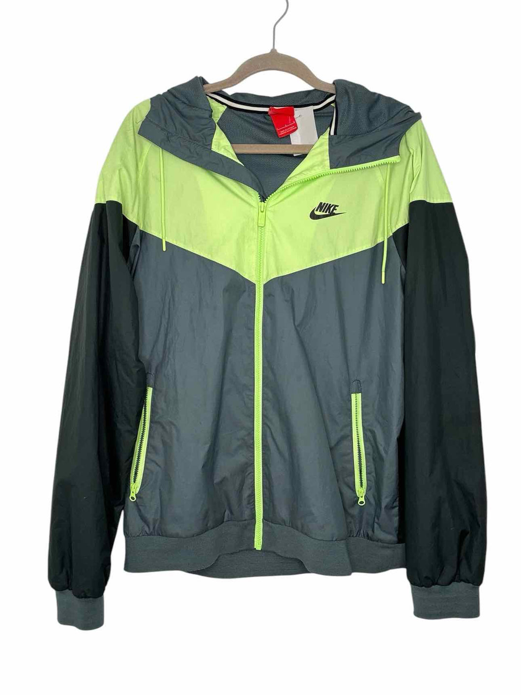 Nike Size Large Grey Print Pre-Owned Jacket- Ladies