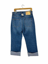 Load image into Gallery viewer, Mac Jeans Size 28 Denim Pre-Owned Jeans- Ladies
