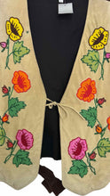 Load image into Gallery viewer, TP Saddle Blanket Size Large Tan Pre-Owned Vest- Ladies
