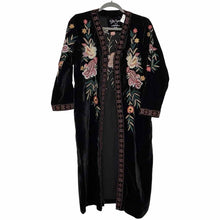 Load image into Gallery viewer, Kyla Seo Size Small Black Floral Pre-Owned Robe- Ladies
