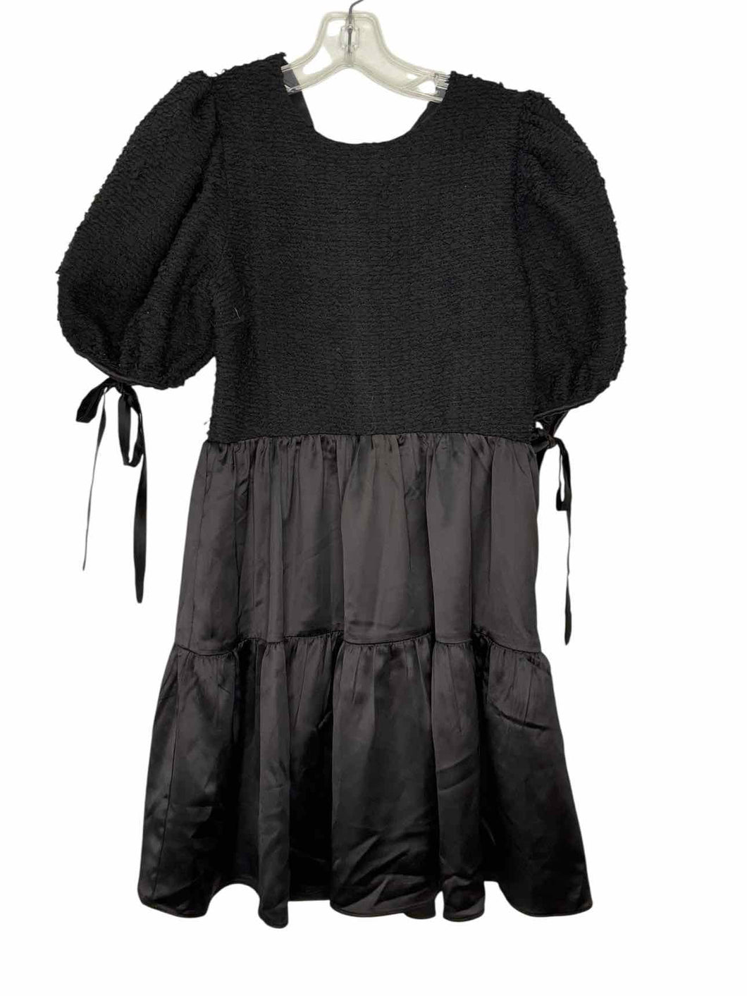 English Factory Size X- Small Black Pre-Owned Dress- Ladies