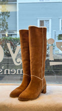 Load image into Gallery viewer, Ugg Size 9.5 Tan Footwear- NWOB Boots- Ladies
