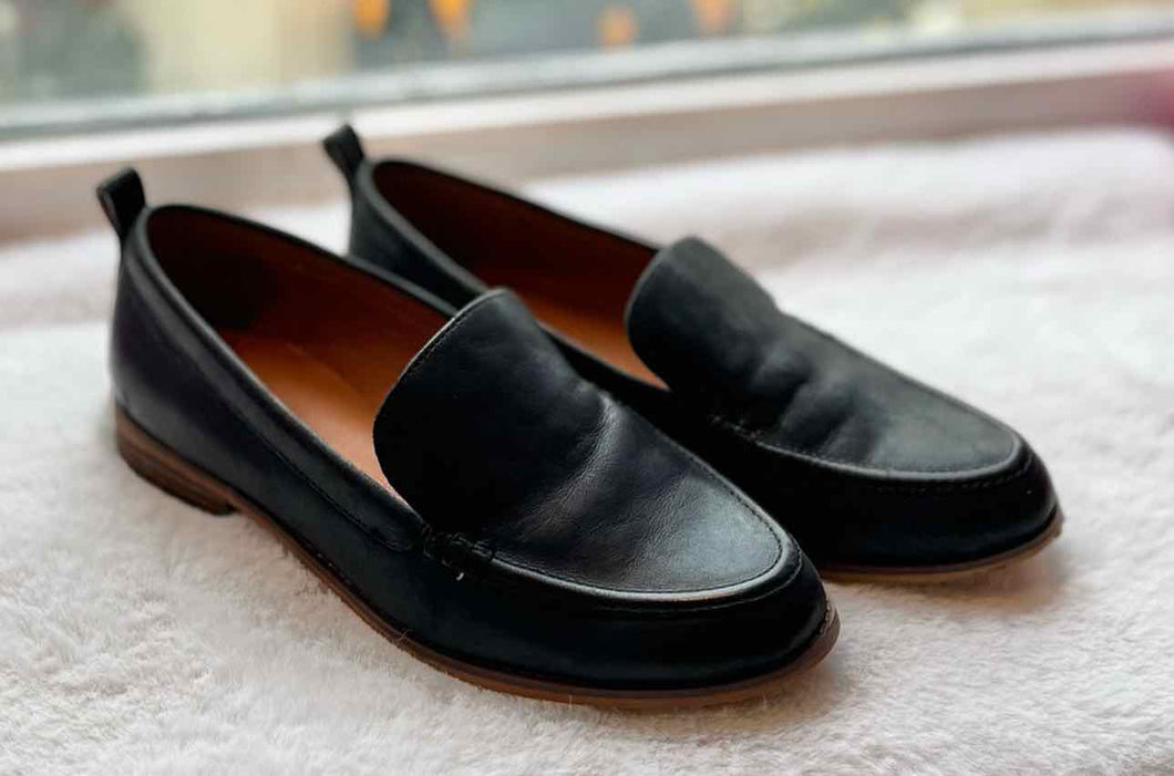 Lucky Brand Size 8 Black Loafer Pre-Owned Shoes- Ladies