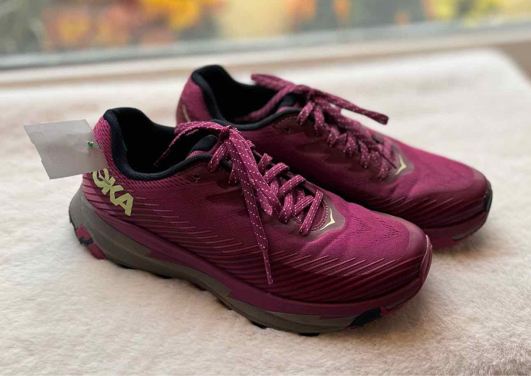 Hoka Size 8 Raspberry Sneaker Pre-Owned Shoes- Ladies