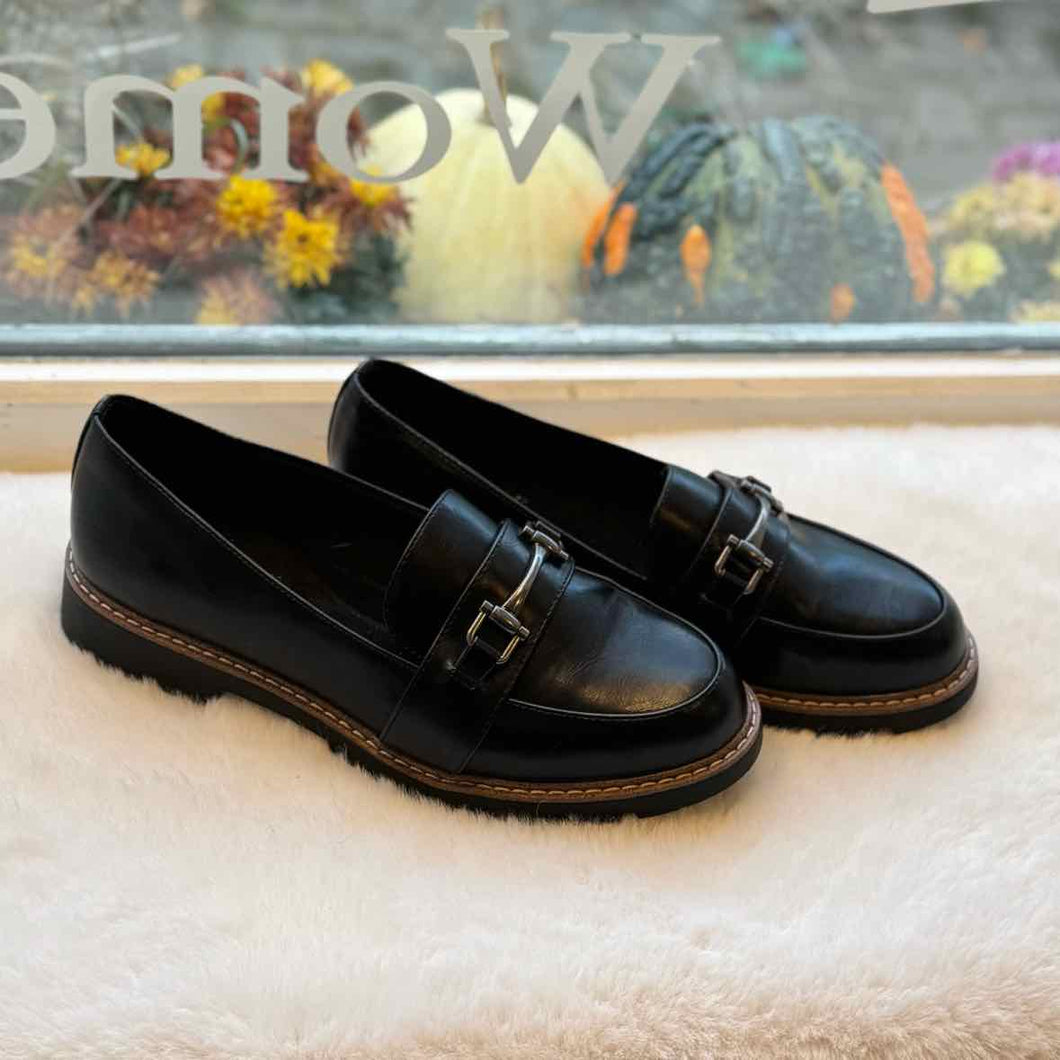 Size 7.5 Black Loafer Pre-Owned Shoes- Ladies