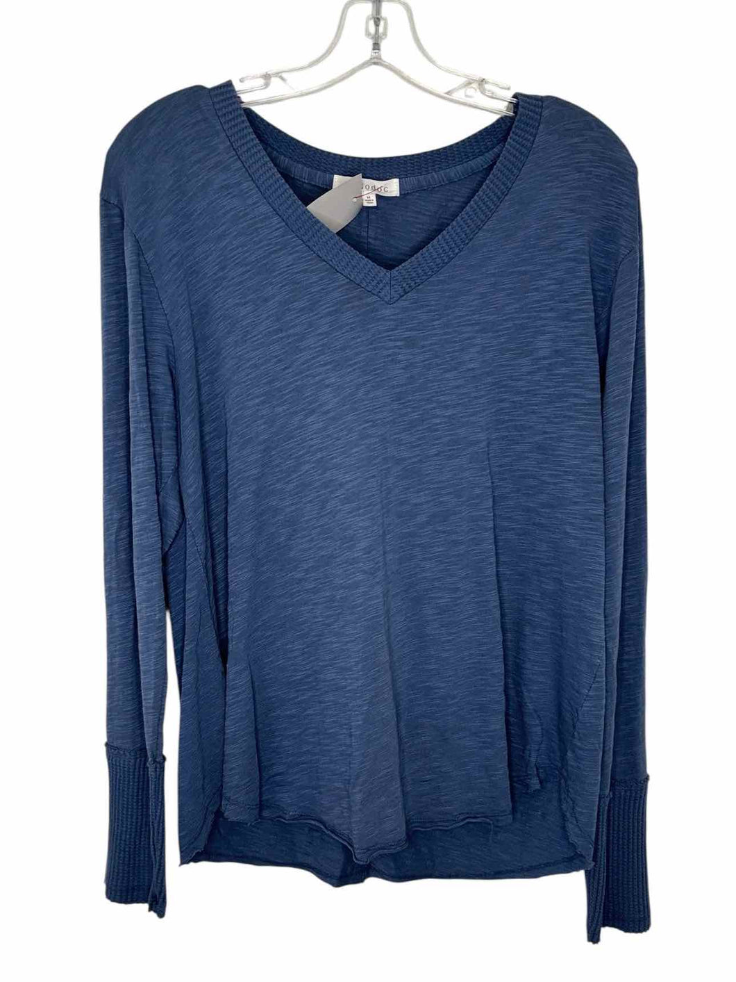 Mod O Doc Size Medium Blue Pre-Owned Top- Ladies
