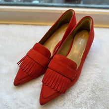 Load image into Gallery viewer, Ann Taylor Size 6 Red Orange Heels Pre-Owned Shoes- Ladies
