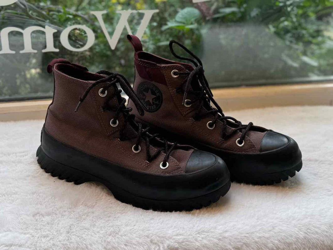 Converse Size 7.5 Brown Sneaker Pre-Owned Shoes- Ladies
