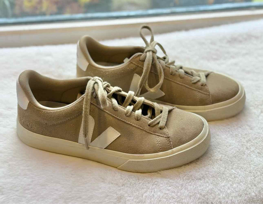 Veja Size 8 Tan Sneaker Pre-Owned Shoes- Ladies