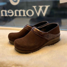 Load image into Gallery viewer, Dansko Size 36 Brown Clog Pre-Owned Shoes- Ladies

