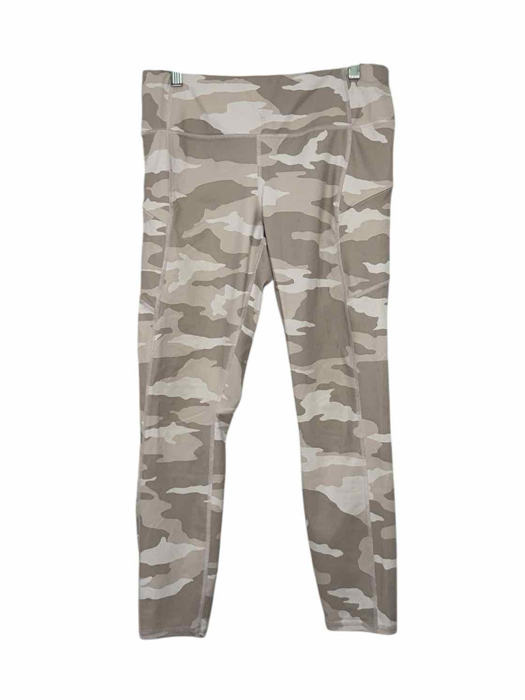 Athleta Size Medium Camouflage Pre-Owned Leggings- Ladies