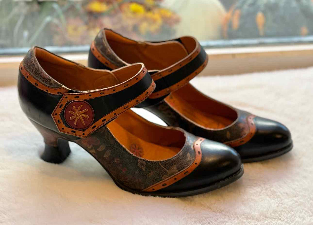 L'Artiste Size 41 Multi Heels Pre-Owned Shoes- Ladies