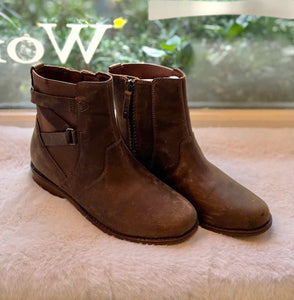 Teva Size 7.5 Brown Footwear- NWOB Boots- Ladies