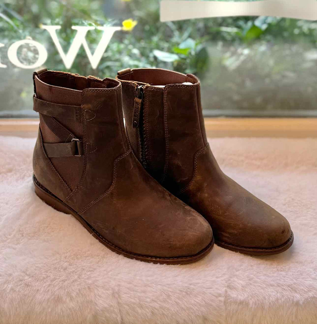 Teva Size 7.5 Brown Footwear- NWOB Boots- Ladies