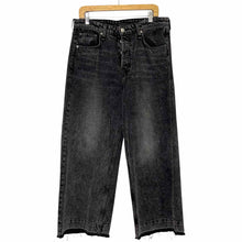 Load image into Gallery viewer, Rag &amp; Bone Size 32 Black Pre-Owned Jeans- Ladies
