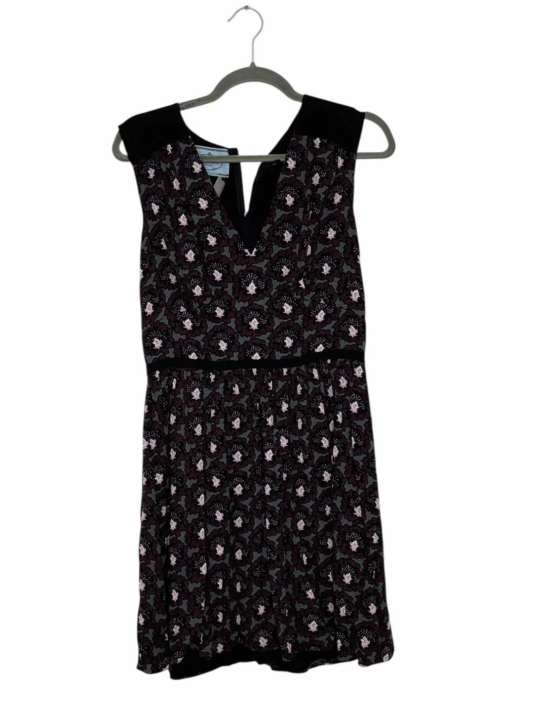 Prada Size 10 Grey Print Pre-Owned Dress- Ladies