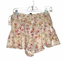 Load image into Gallery viewer, MinkPink Size Small Pink Floral Pre-Owned Multiple Piece Set
