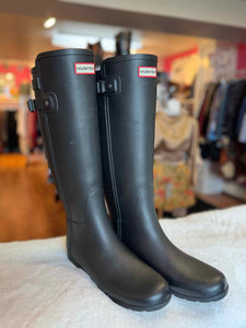Hunter Size 8 Black Pre-Owned Boots- Ladies