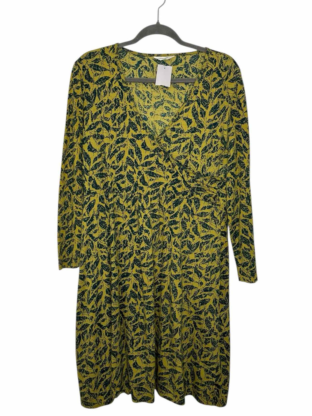 Size 14 Lime Green Pre-Owned Dress- Ladies