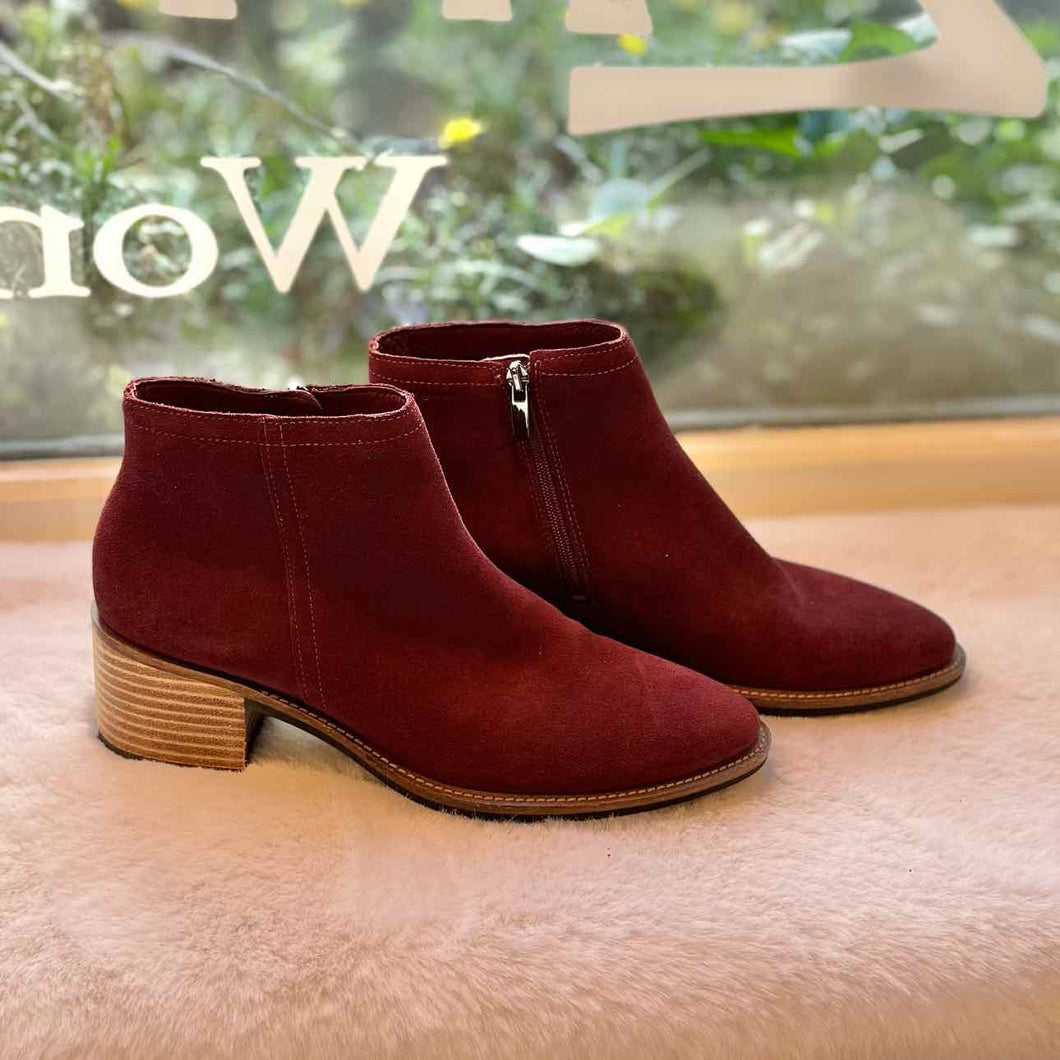 Ecco Size 39 Burgundy Pre-Owned Boots- Ladies