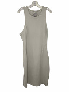 Lululemon Size 14 Beige Pre-Owned Dress- Ladies
