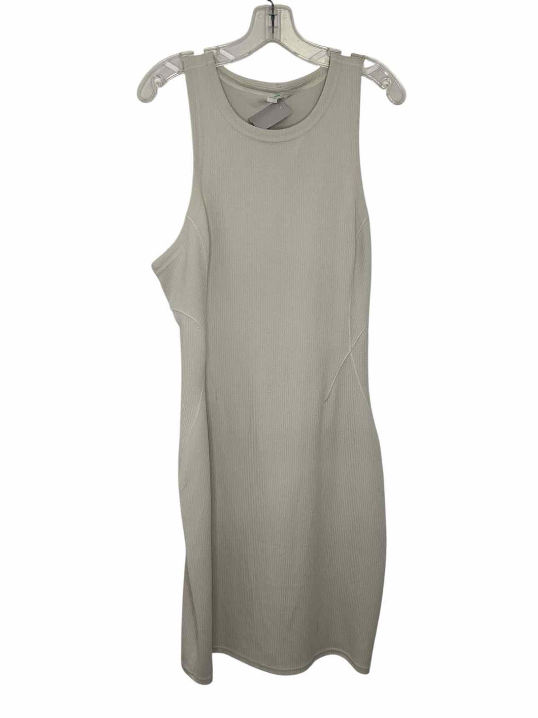 Lululemon Size 14 Beige Pre-Owned Dress- Ladies