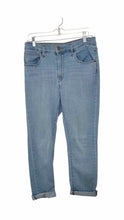 Load image into Gallery viewer, Levis Size 30 Denim Pre-Owned Jeans- Ladies
