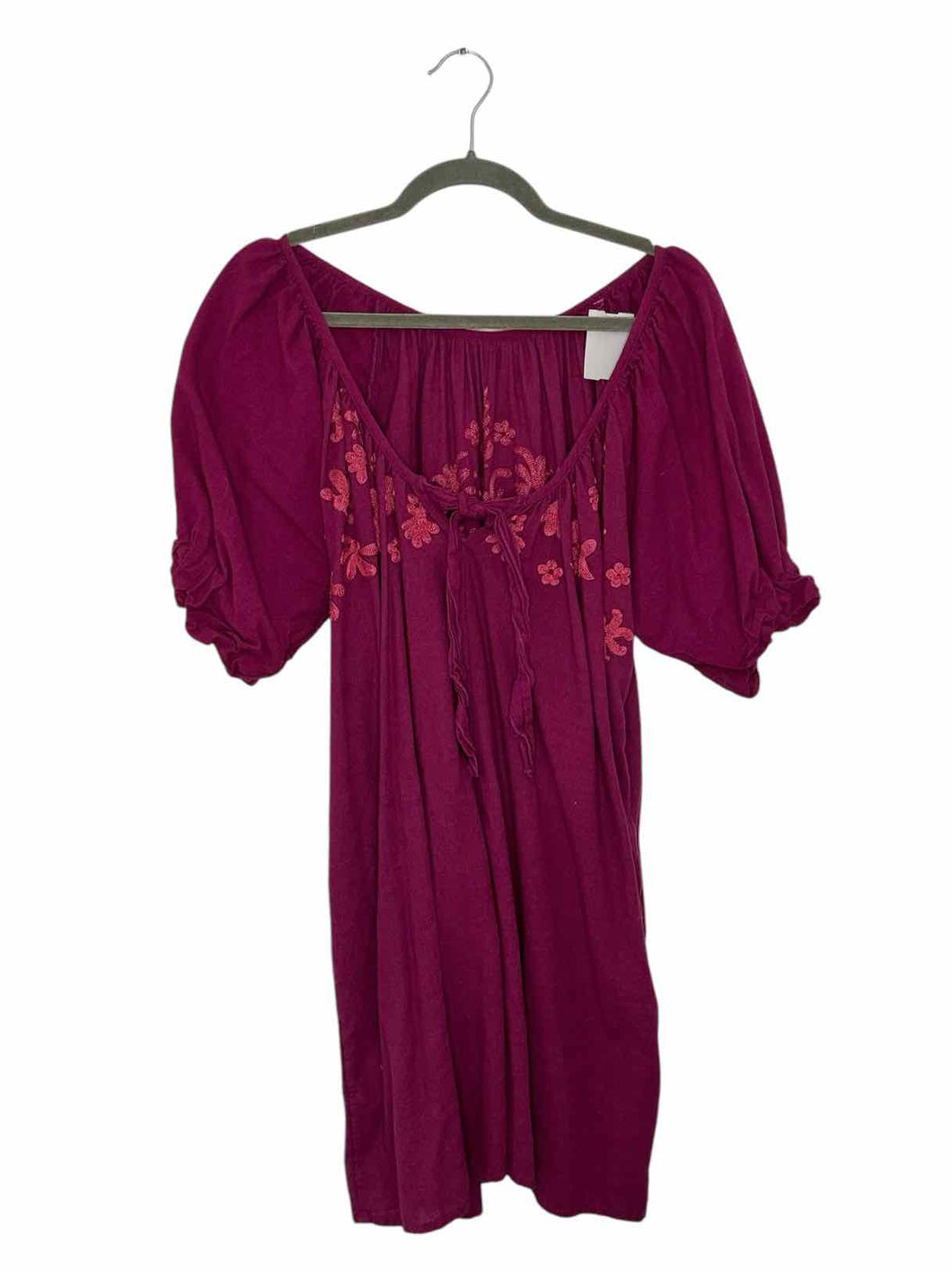 Free People Size X- Small Fuchsia Pre-Owned Dress- Ladies