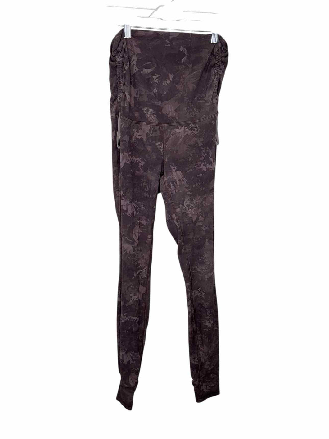 Lululemon Size 10 Purple Print Pre-Owned Leggings- Ladies