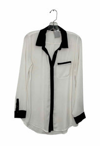 Free People Size Medium Wht/Blk Pre-Owned Shirt- Ladies