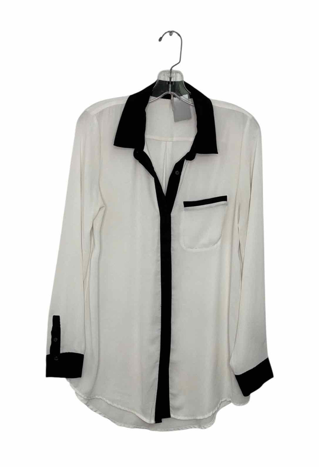Free People Size Medium Wht/Blk Pre-Owned Shirt- Ladies