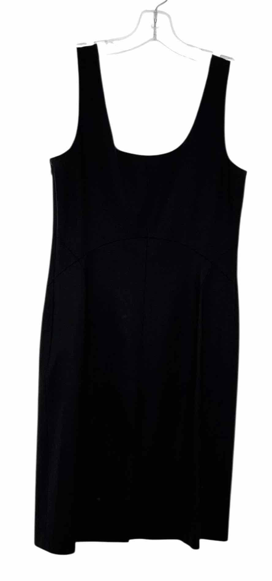 Theory Size 4 Black Pre-Owned Dress- Ladies