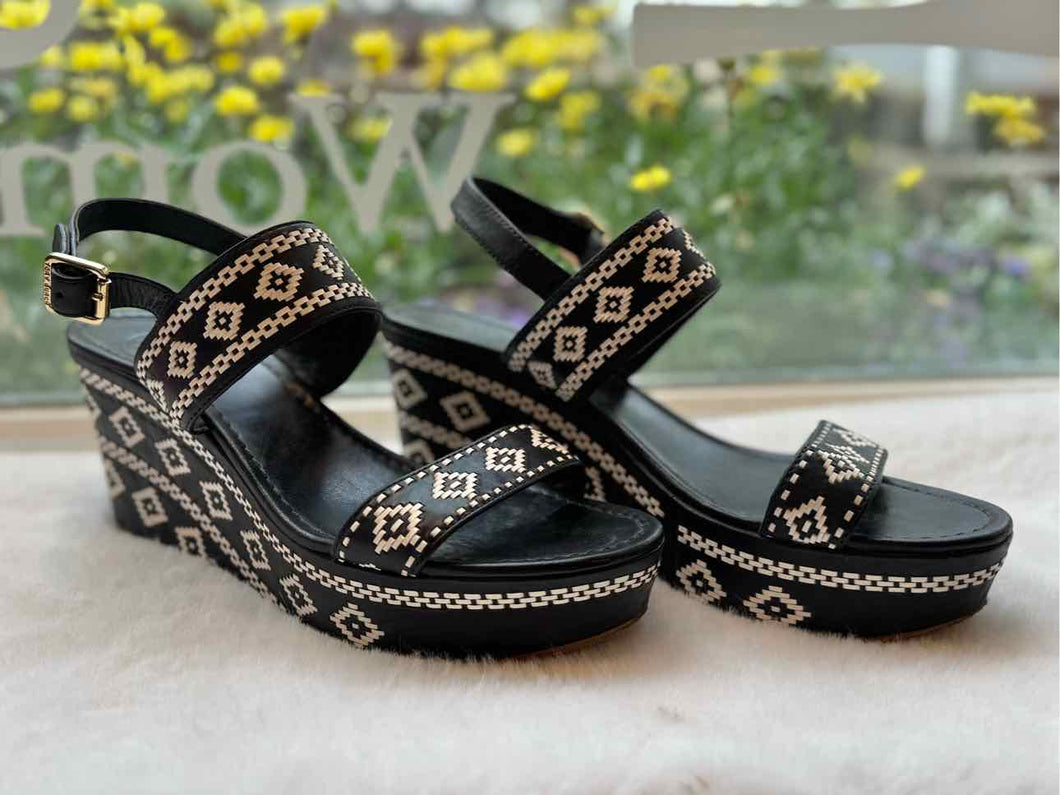 Tory Burch Size 10 Black Print Sandal Pre-Owned Shoes- Ladies