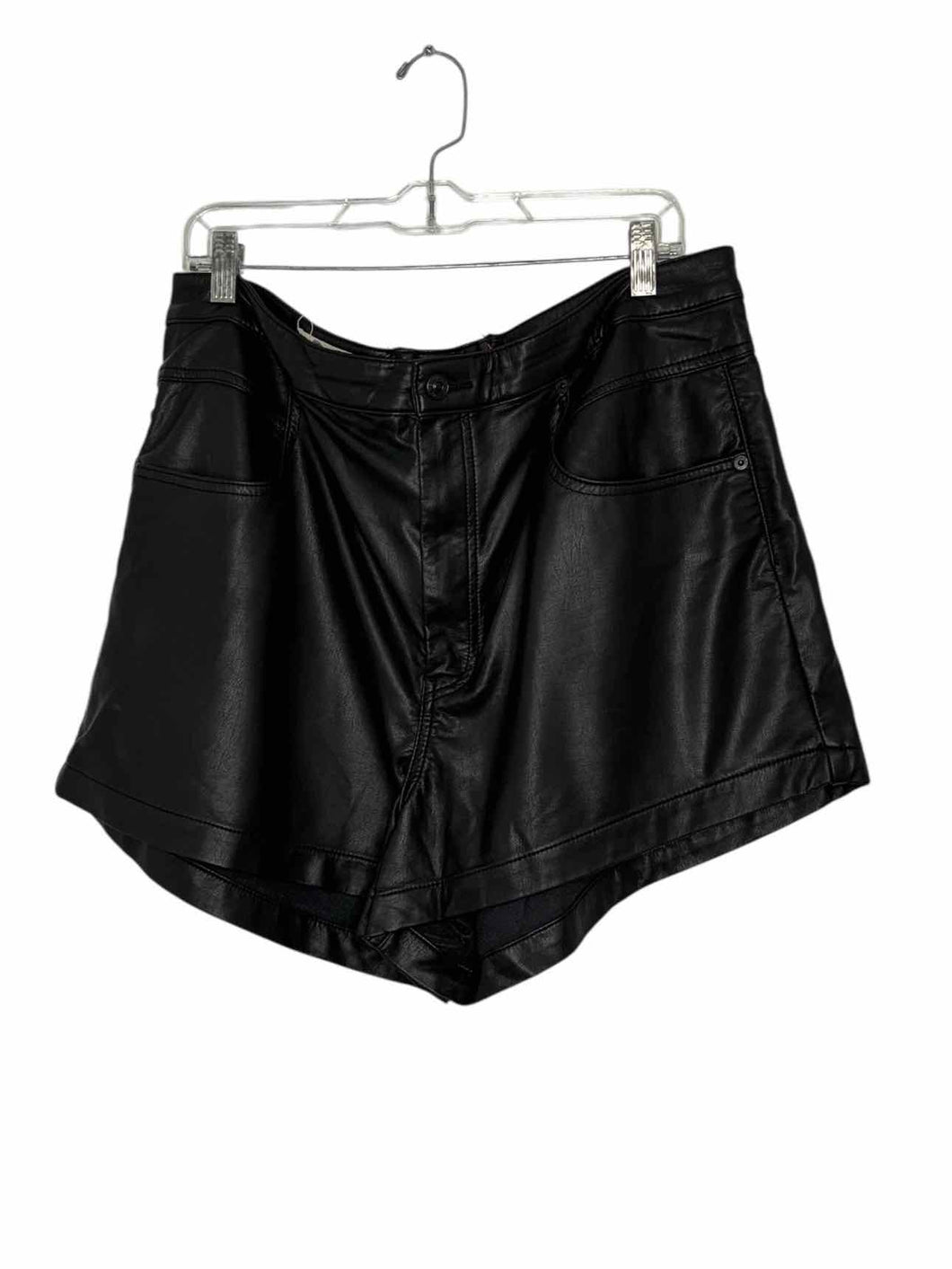 Free People Size 34 Black Pre-Owned Shorts- Ladies
